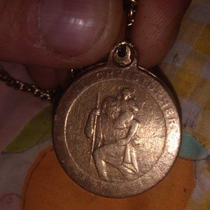 14kt gold vintage st.christopher